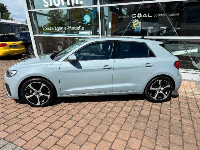 Audi  35 TFSI S tronic *Navi, LED, Kamera*