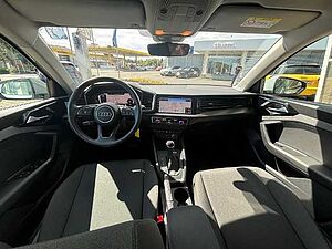 Audi  35 TFSI S tronic *Navi, LED, Kamera*