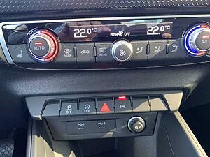 Audi  35 TFSI S tronic *Navi, LED, Kamera*