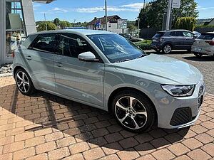 Audi  35 TFSI S tronic *Navi, LED, Kamera*